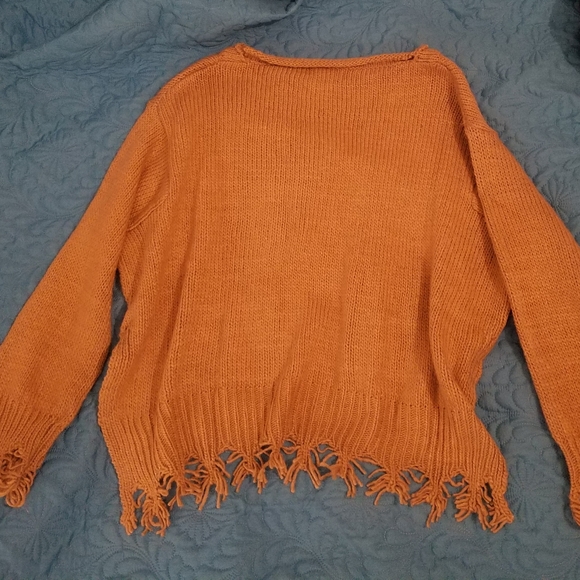 Crop Sweater - Picture 2 of 3